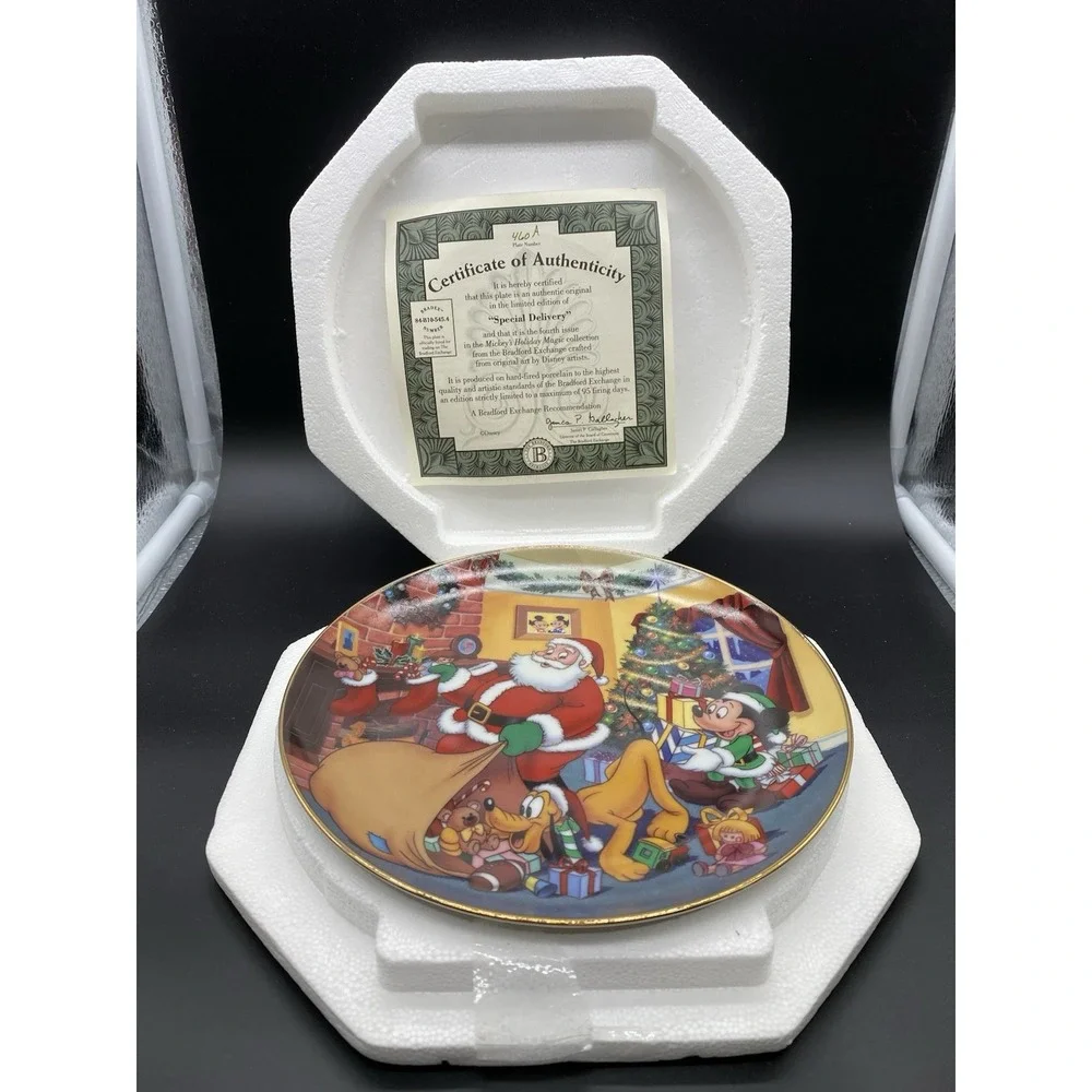 DISNEY-MICKEY'S HOLIDAY MAGIC-SPECIAL DELIVERY-CHRISTMAS-BRADFORD PLATE‎